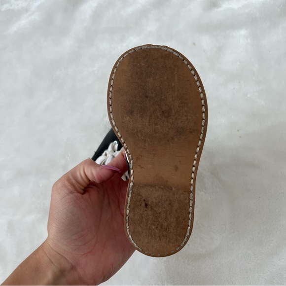 Footmates Cheer white and navy saddle shoes - Size 7 Oxford dress - Picture 5 of 5